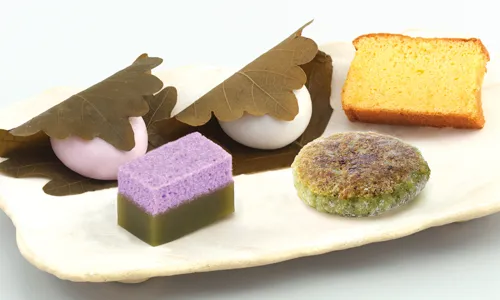 旬の菓子揃い イメージ